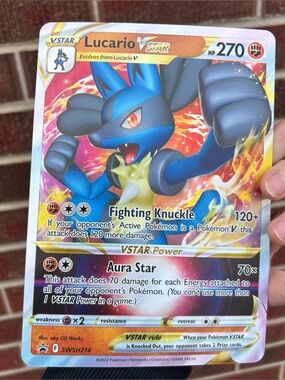 Lucario VSTAR Pokémon Jumbo Card – Collectible Art